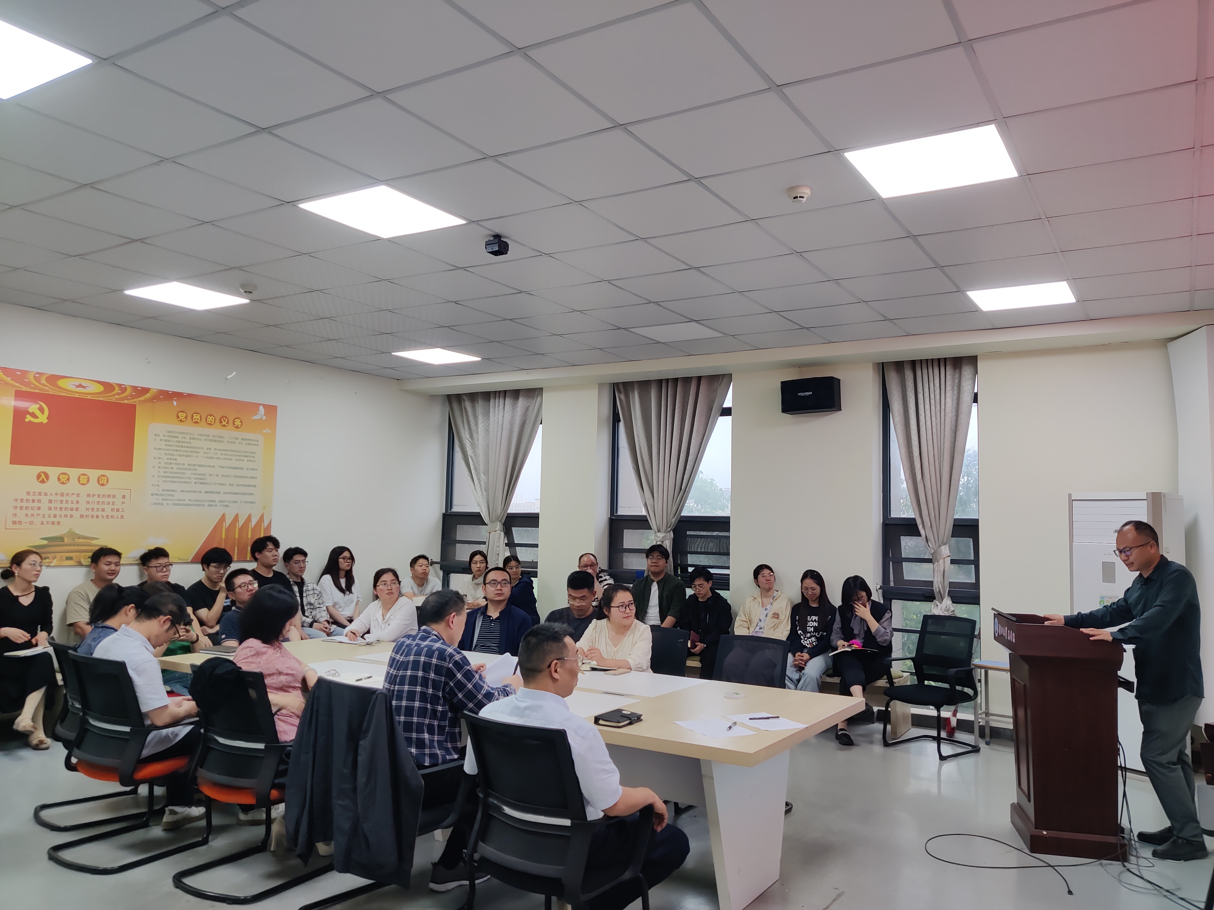 cecace65dd20aeab585011882a78a11